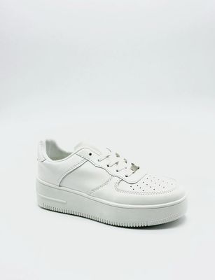 Tenis suela ancha