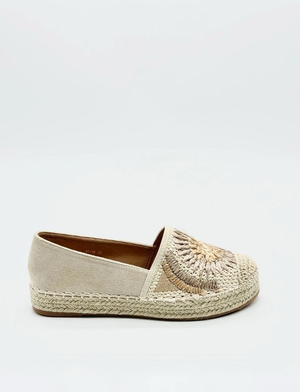 Alpargata tejido flor beige