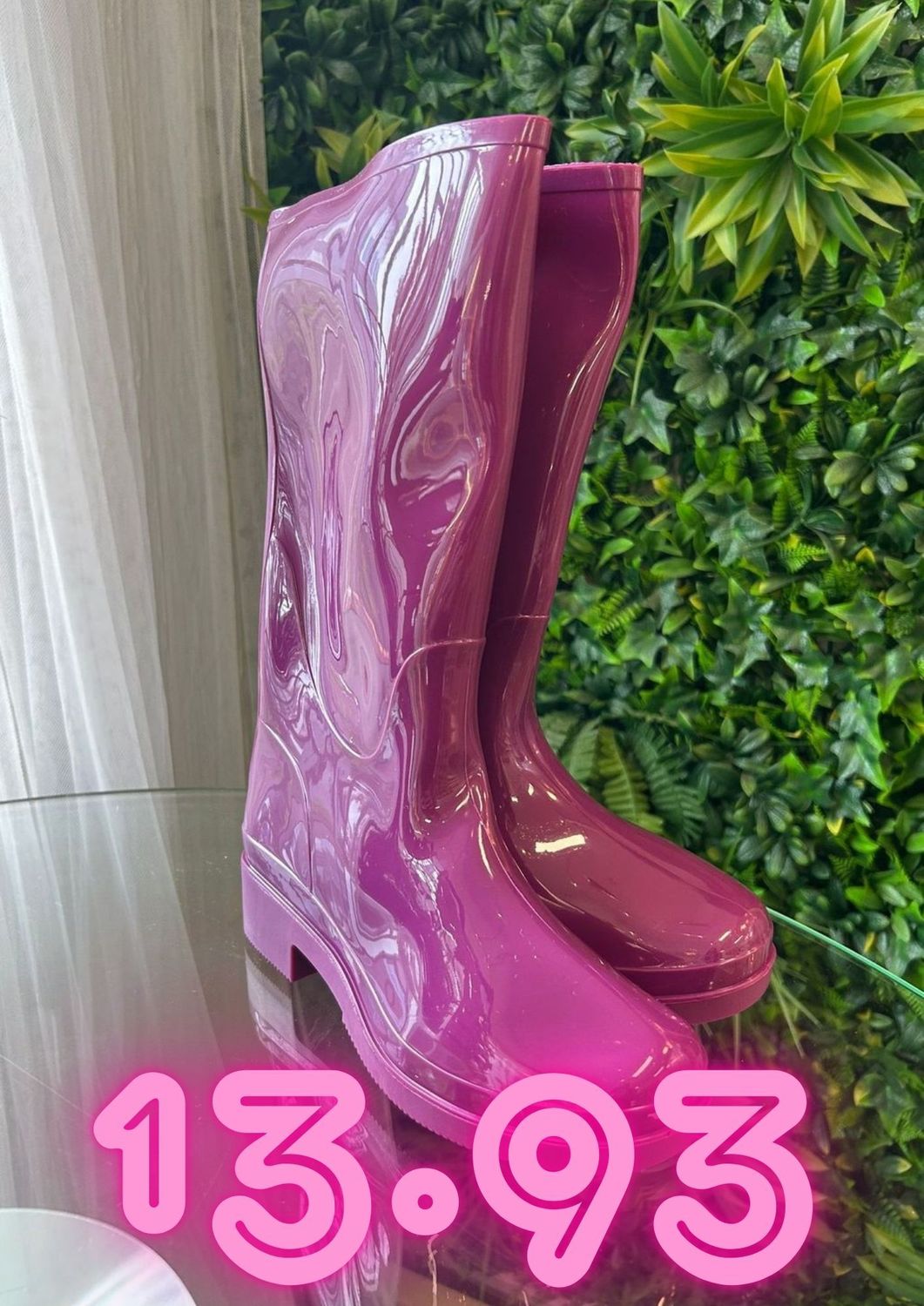 Bota De Agua Violeta