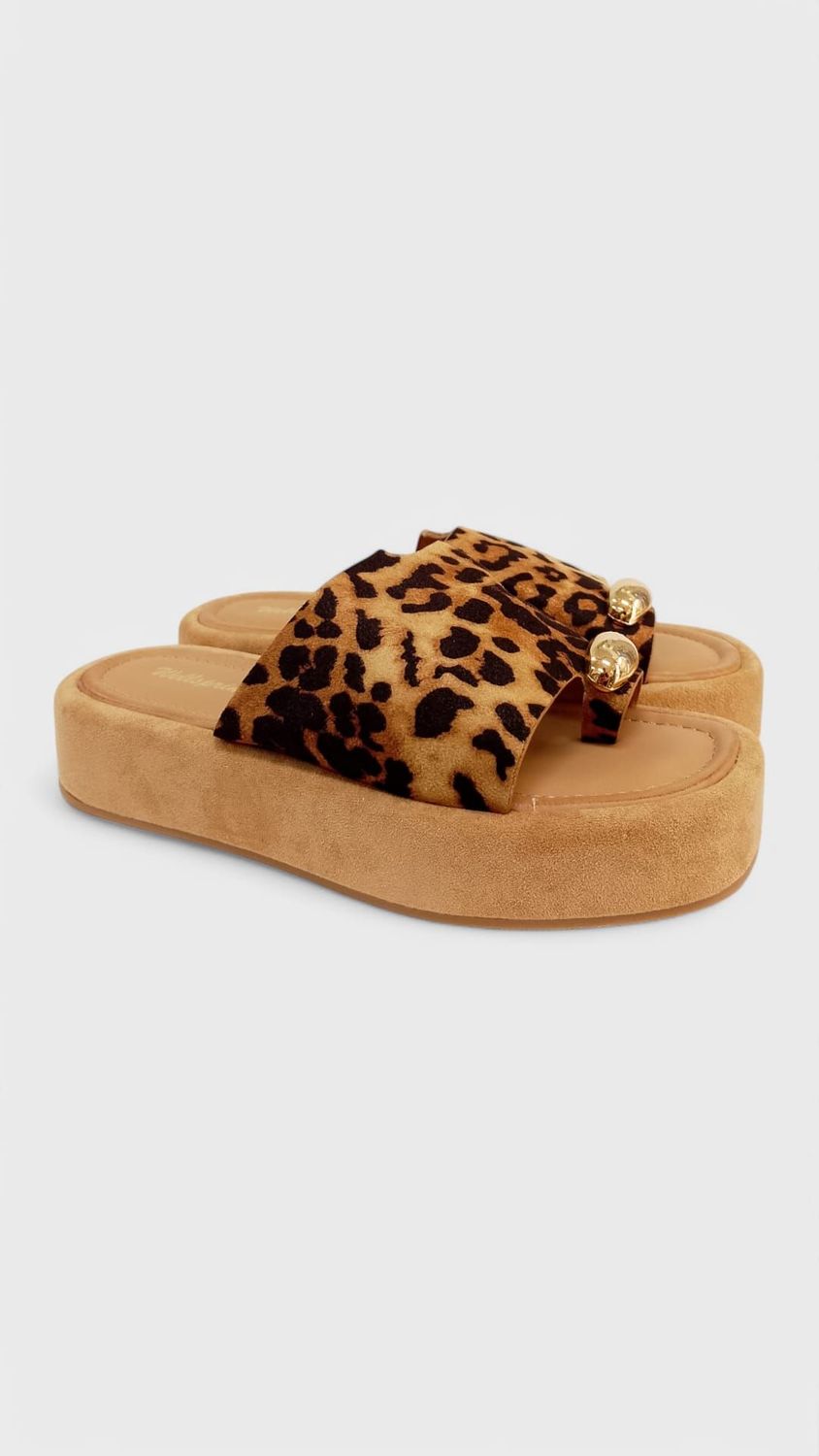 Sandalia lau dedo tachuela leopardo