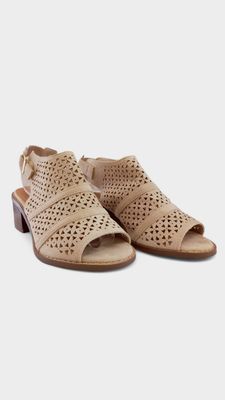 Tacon botin triangulos beige