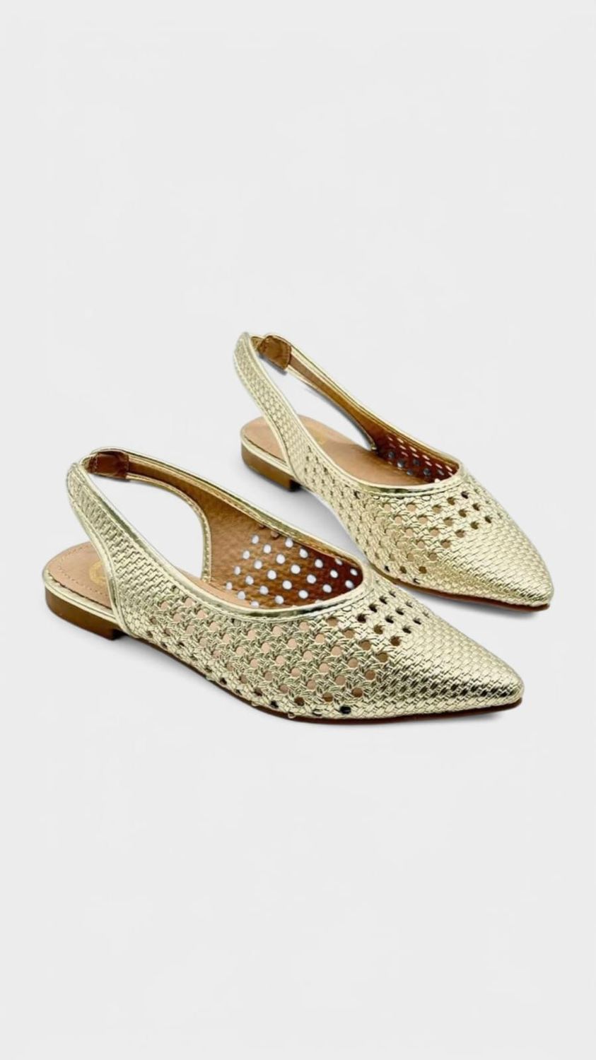Zapato crochet encanto dorado