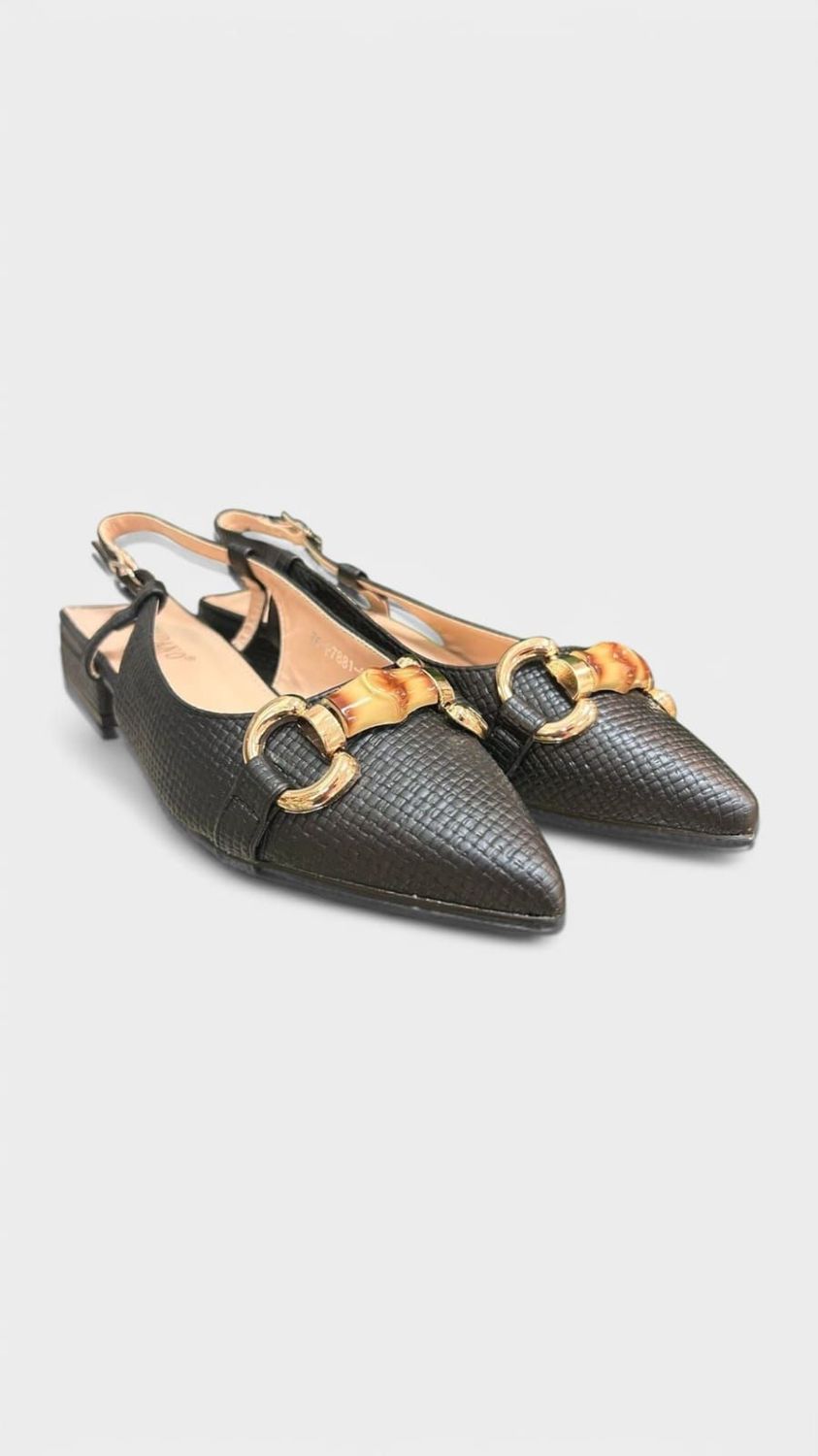 Zapato destalonado negro