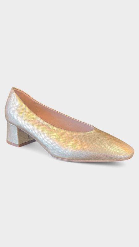Zapato tacon redondo dorado