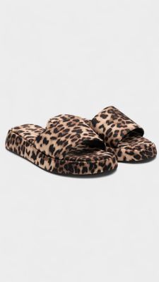 Cuña sandalia leopardo