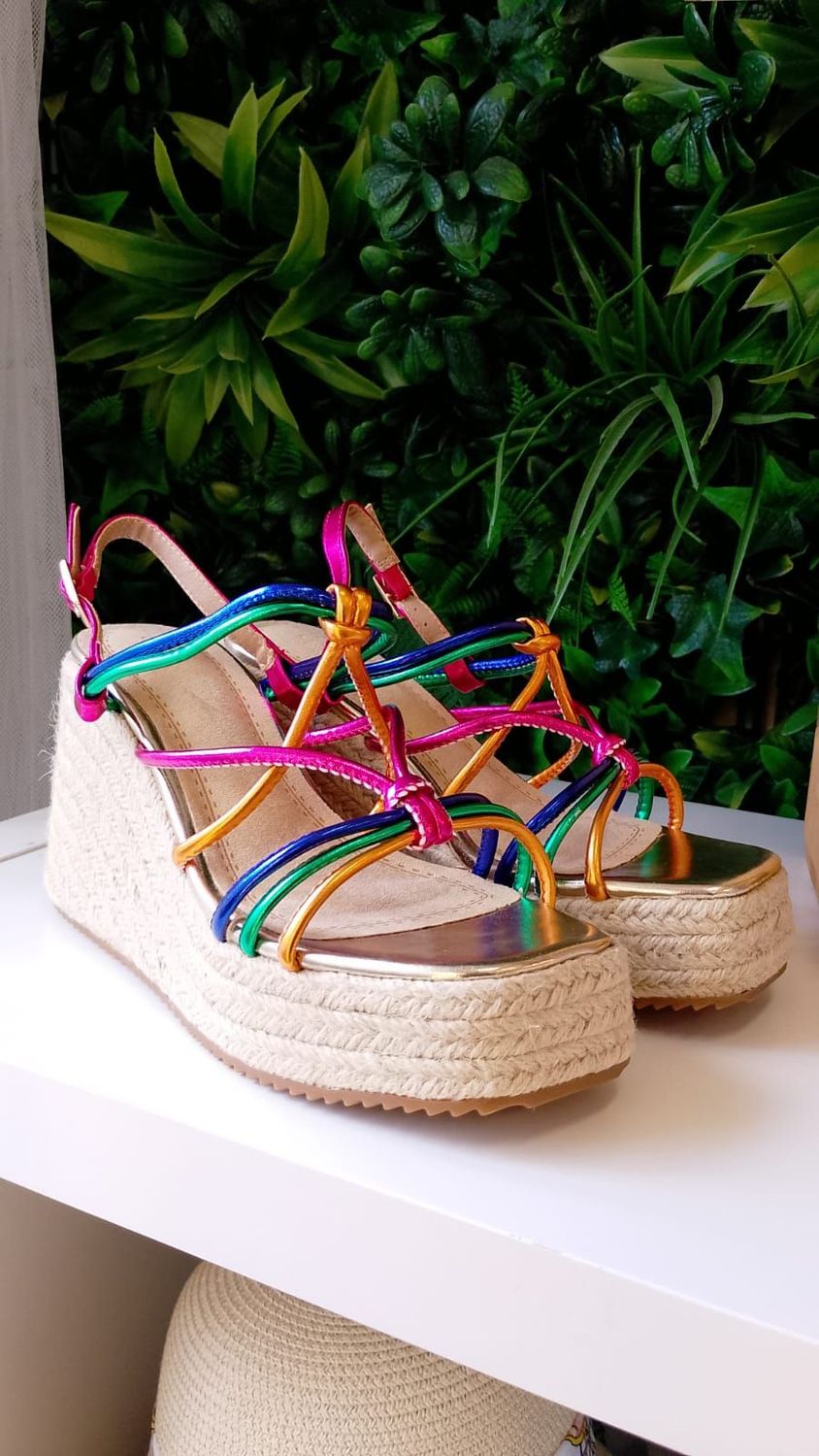 Cuña alta tira multicolor