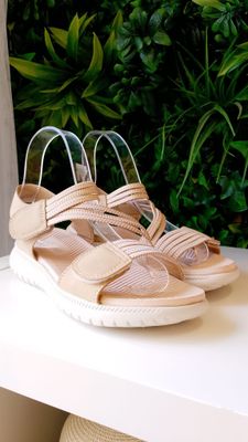 Sandalia air beige