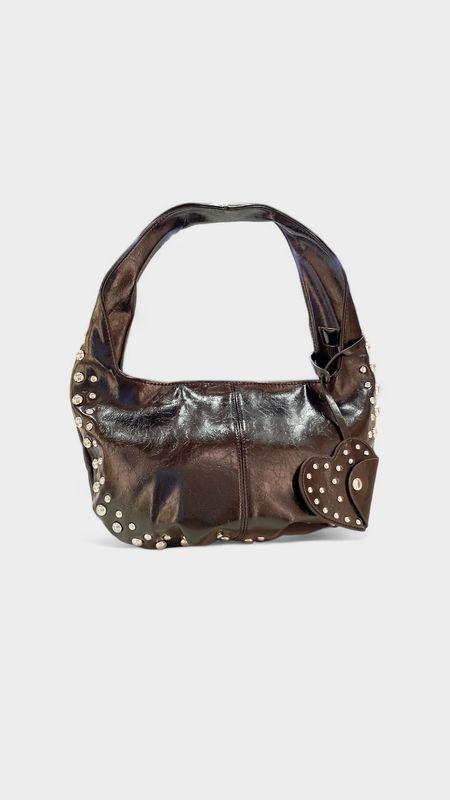 Bolso corazón tachuela