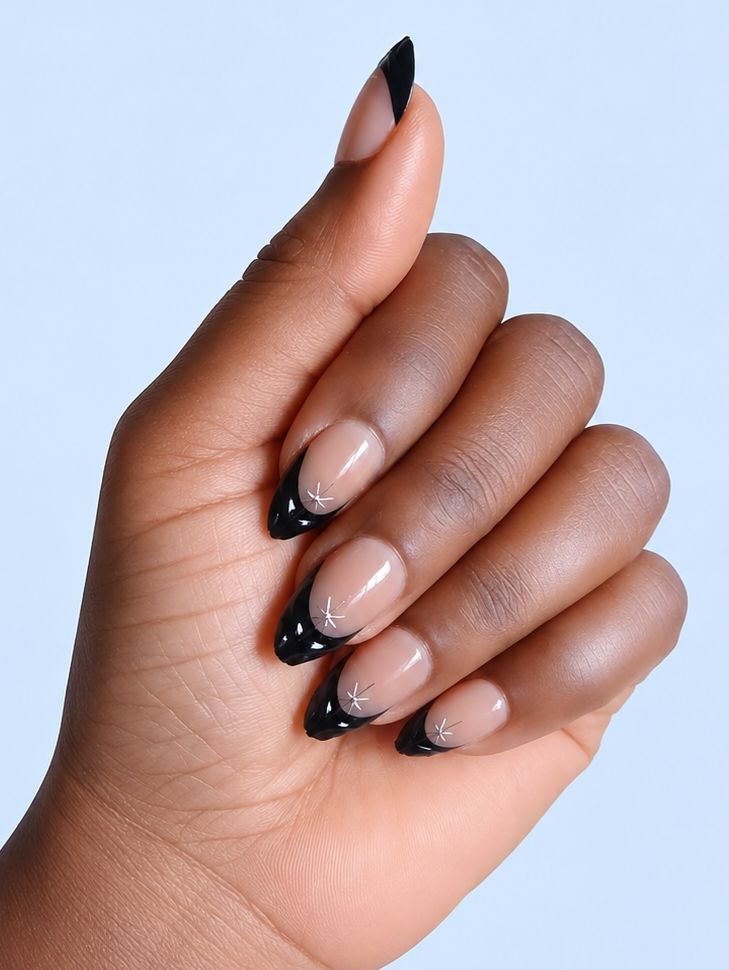Noir Star Almond 