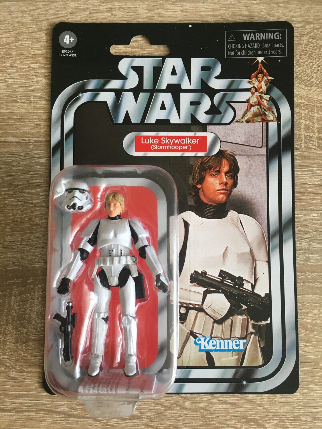 Star Wars The 3’75” Vintage Collection VC169 Luke Skywalker Stormtrooper