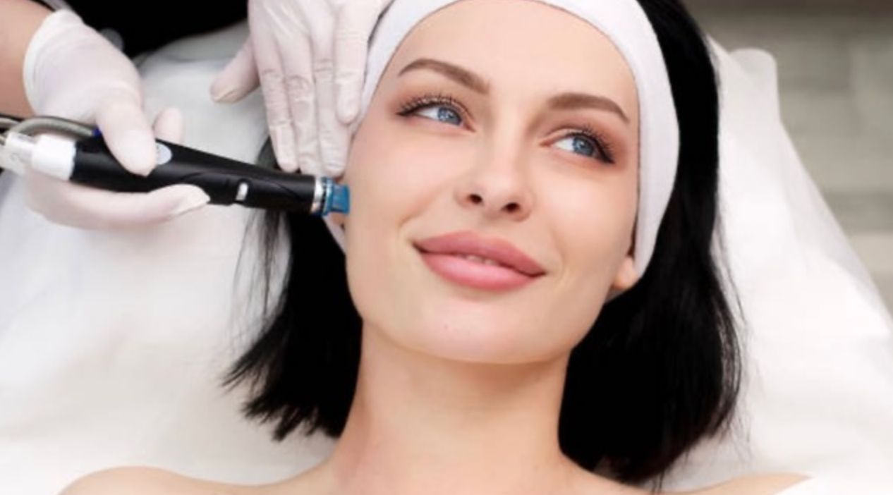 Hyaluron Hydra Skin 9 in 1 facial Hyaluron Hydra Skin 9 in 1 facial