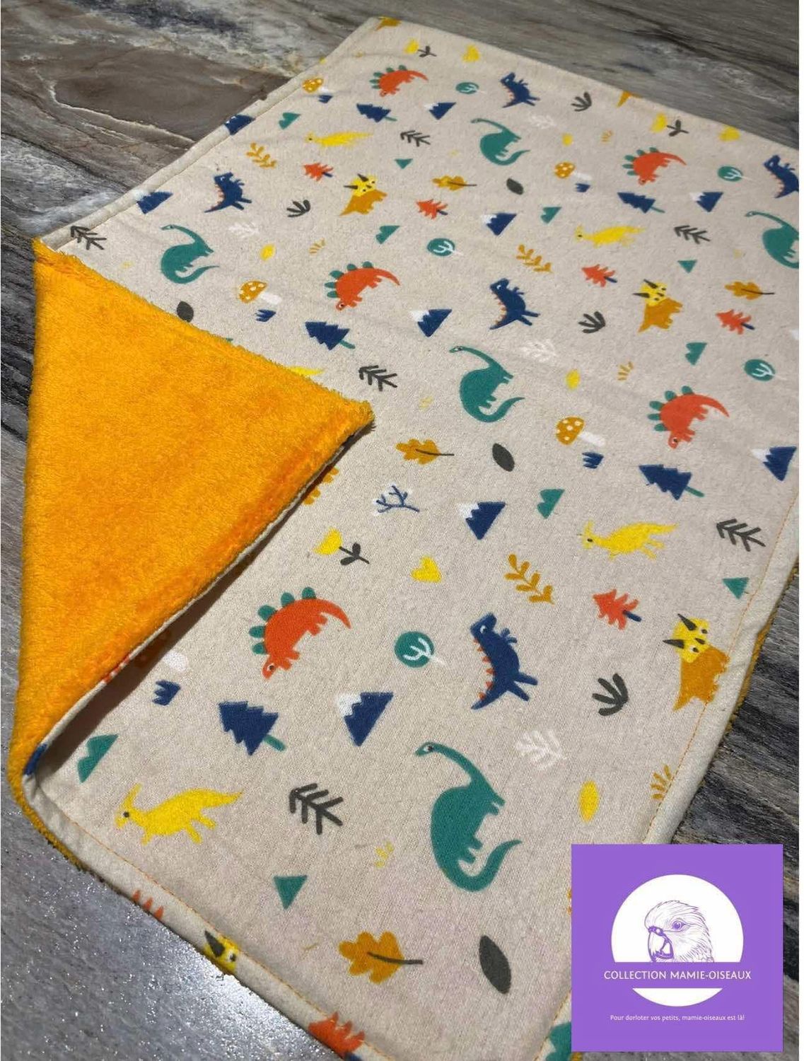 Doudou DINO orange