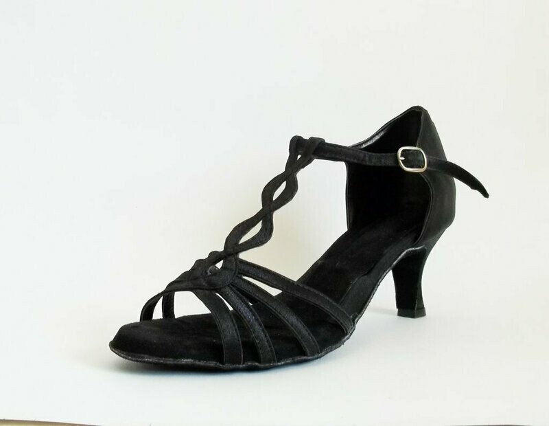 Art. 008 negro con taco 6cm Art. 008 negro con taco 6cm