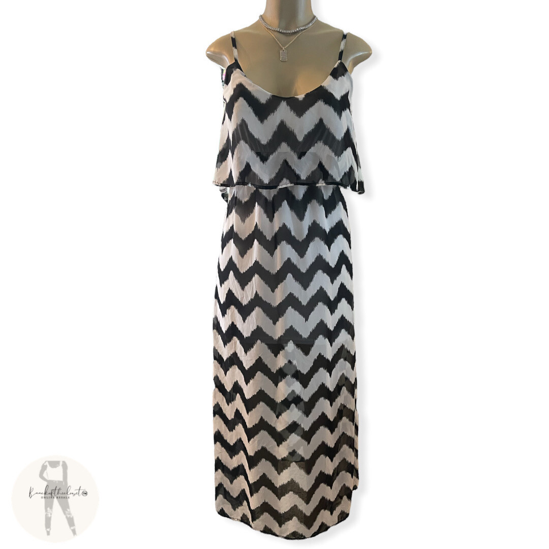 Chevron Pattern Maxi Dress