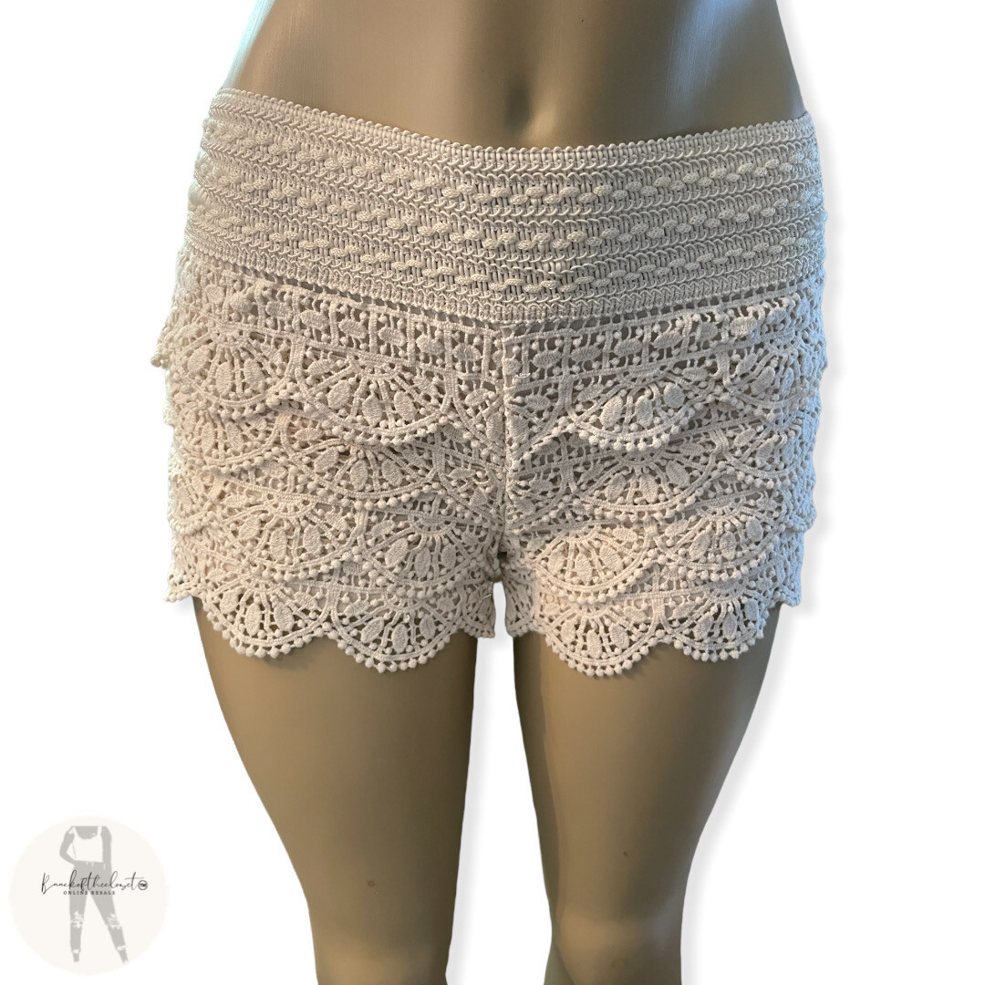 Crotchet Scalloped Shorts