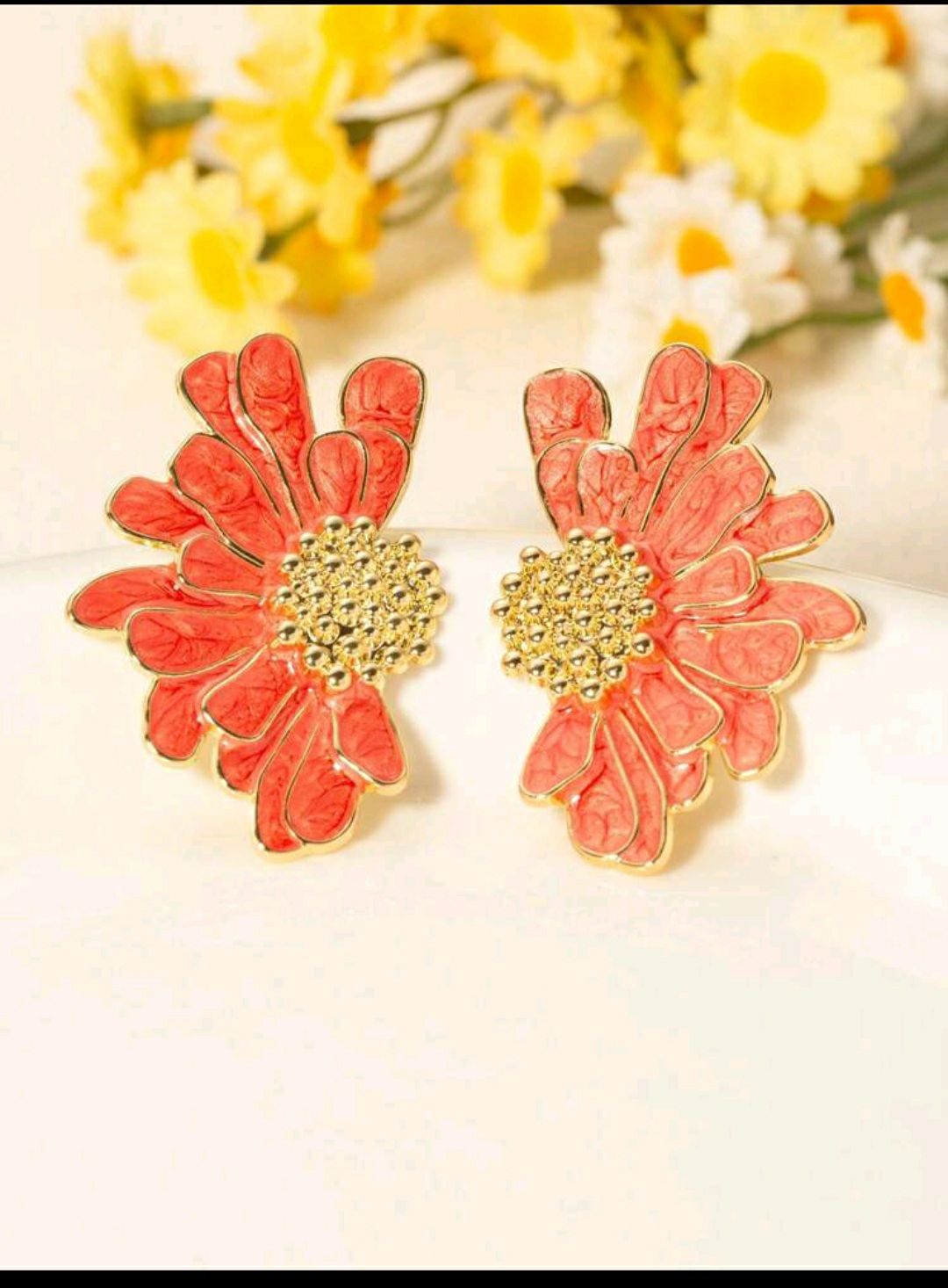 Brincos de pétala de flor de liga esmaltada vintage