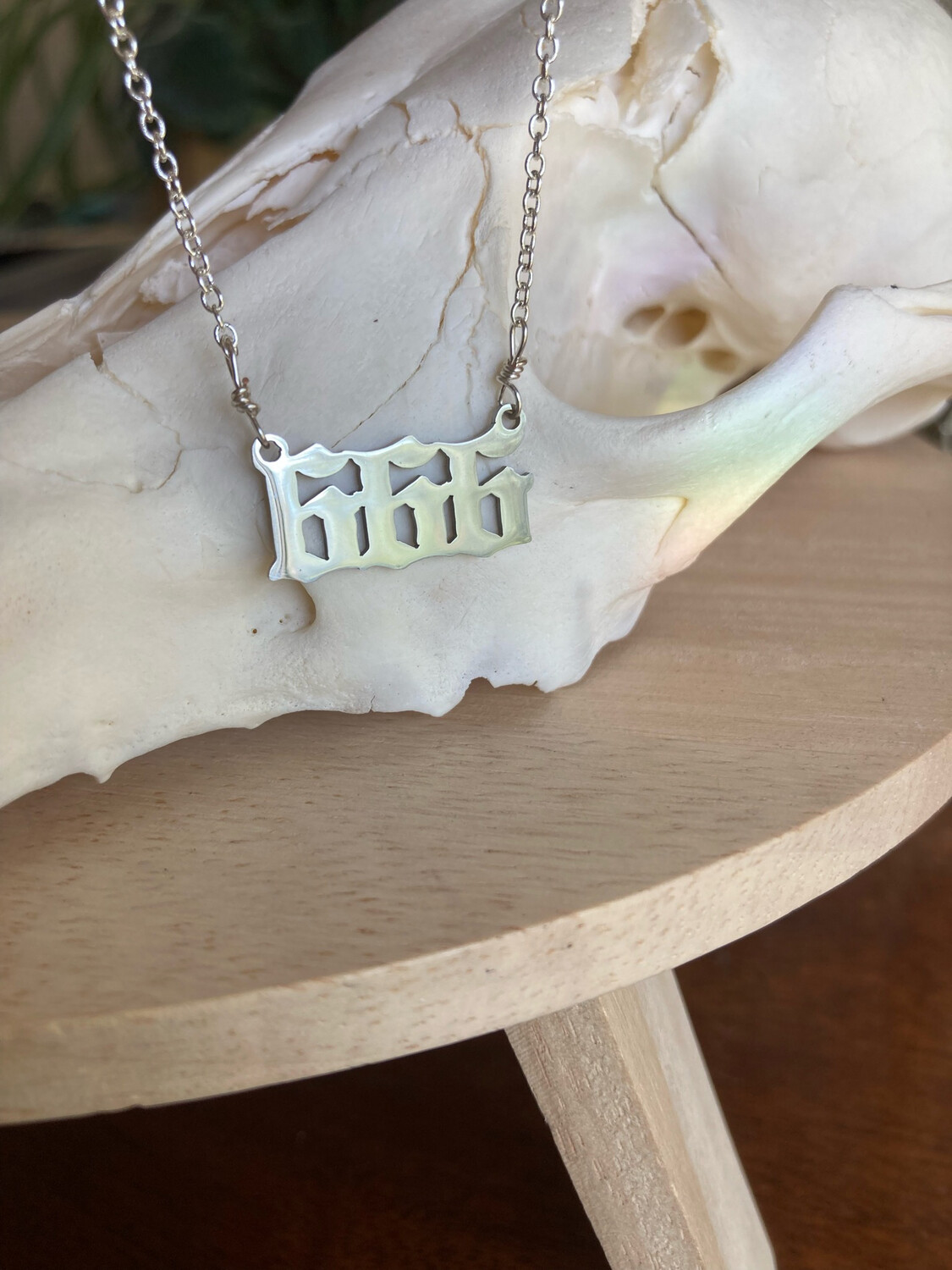 666