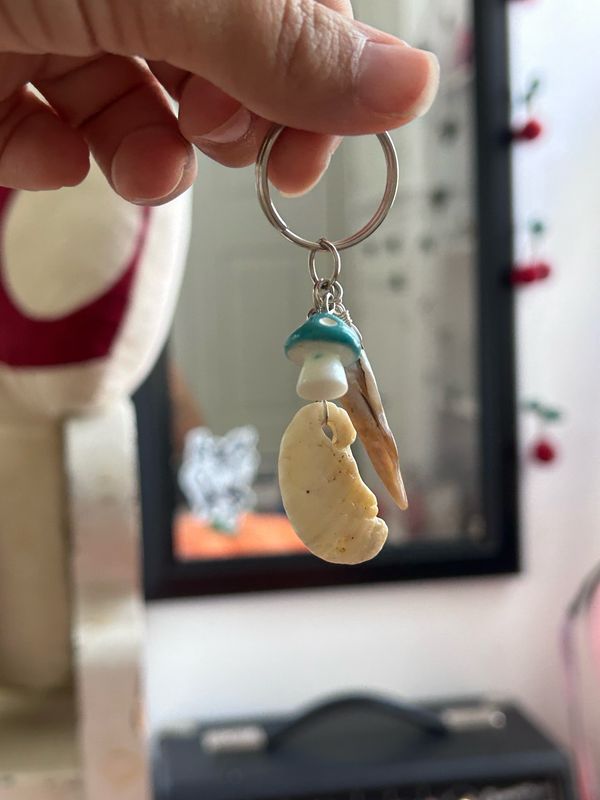 Florida Shell Keychain
