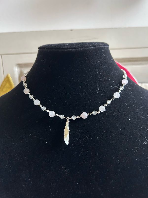 Coyote Tooth Choker with Rose Quartz And Clear Quartz