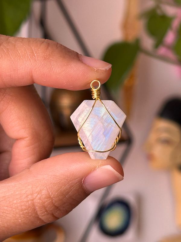 Moonstone Coffin In Copper Wire