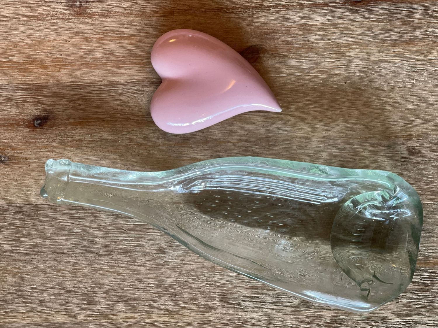 Prosecco Flasche mit Rillen als Schale