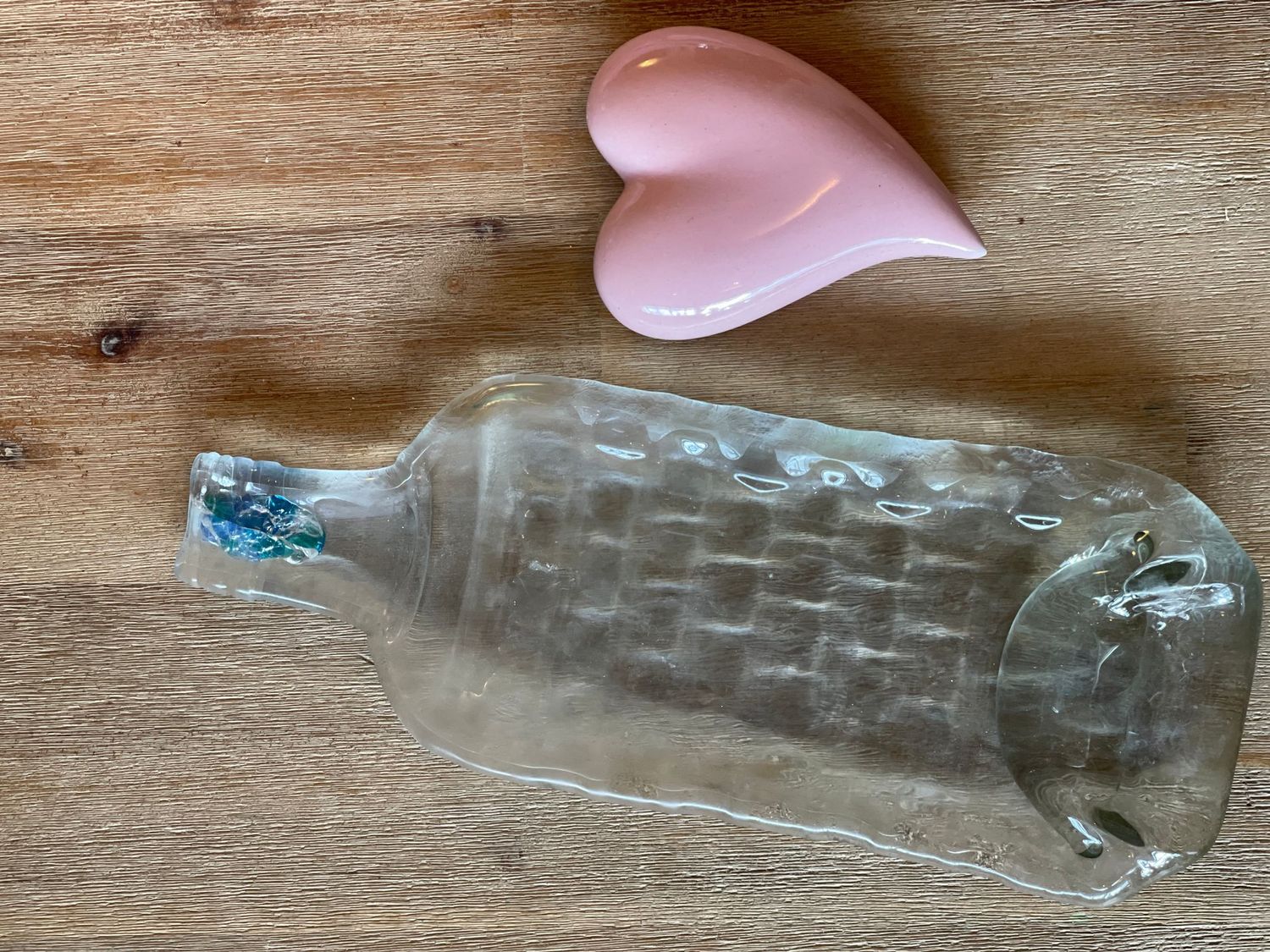 Three Sixty Wodka Flasche als leichte Schale