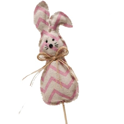 ER098P Chevron Bunny Stake Pink