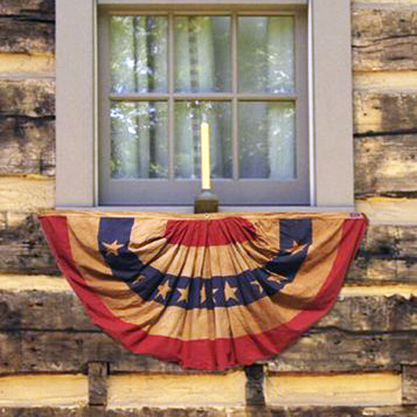 IQ105 Tea Stained Bunting Small
