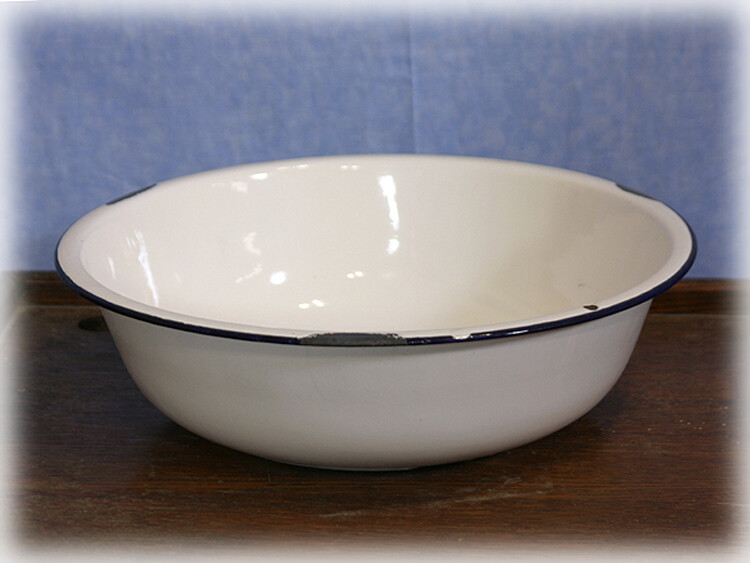 KE063 Enamel Wash Basin