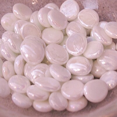 FL036 Irridescent Stones - White