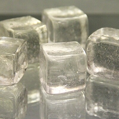 FL074 Ice Cubes