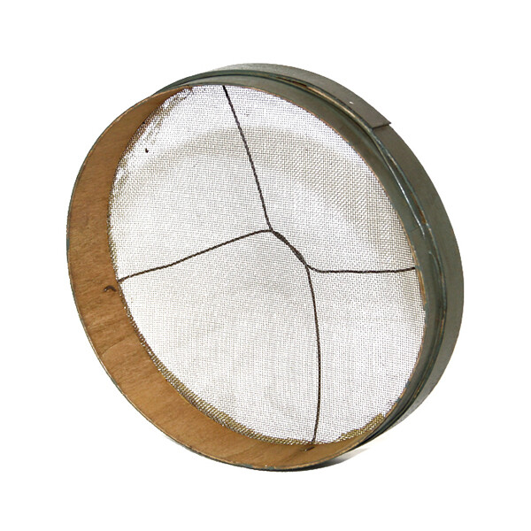 BC065 Vintage Sifter Small