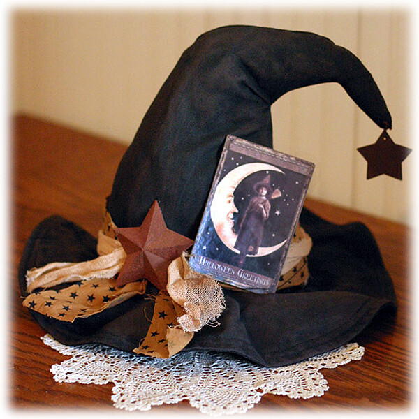 HA003 Witch Hat w Vintage Postcard