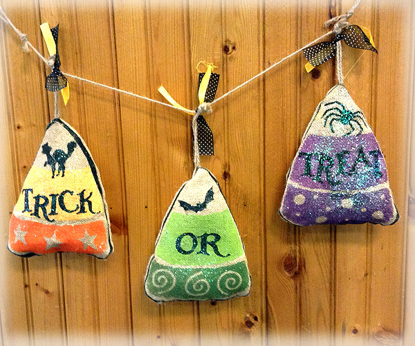 HB003 Painted Candy Corn Pennant