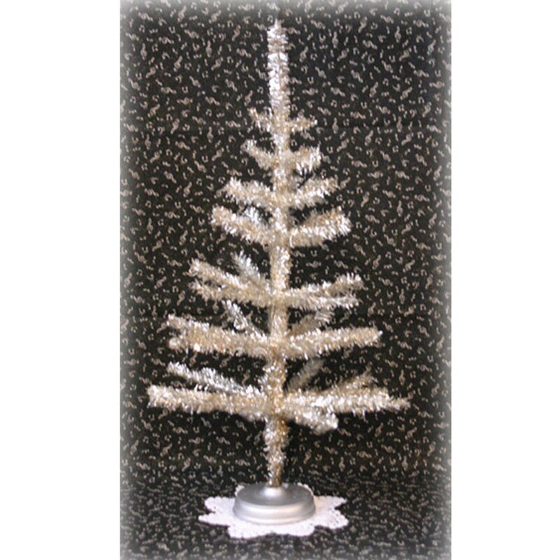 XA067 Tinsel Tree