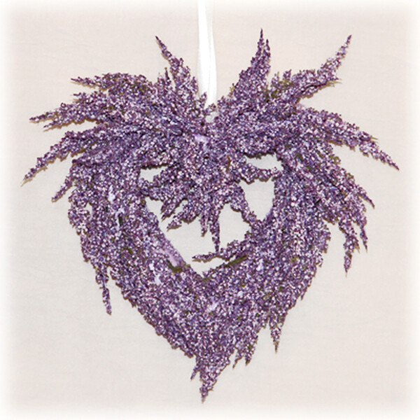 1B892 Lavender Heart Wreath