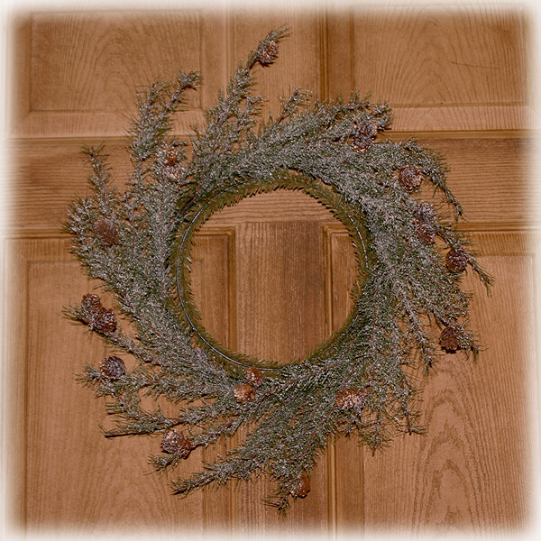 1BW003 Frost Tamarack Wreath