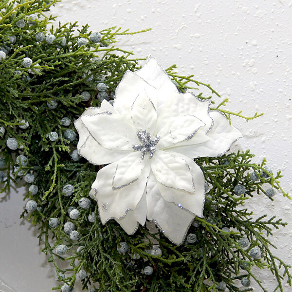1BW080 White Poinsettia Clip