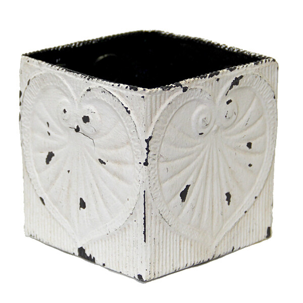 GP299L Embossed Tin Square Lg