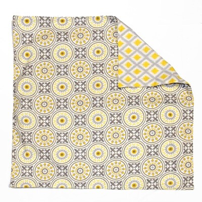 KL849SQ Sunny Grey Medallions Table Square