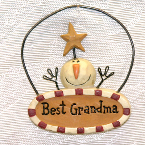 XO292M Oval Best Grandma Snowgal Ornie