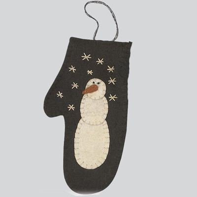 XQ134 Winter Magic Mitten