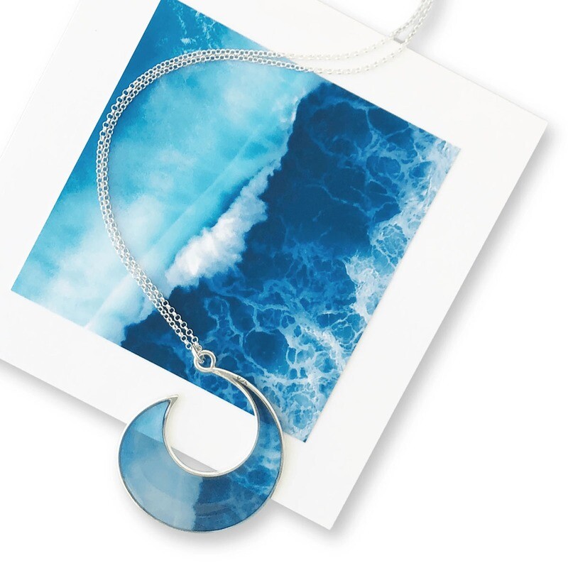 QFON C BW Big Wave Necklace