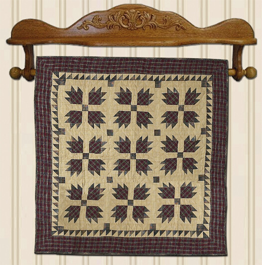 250W Bear Paw Wall Hanging