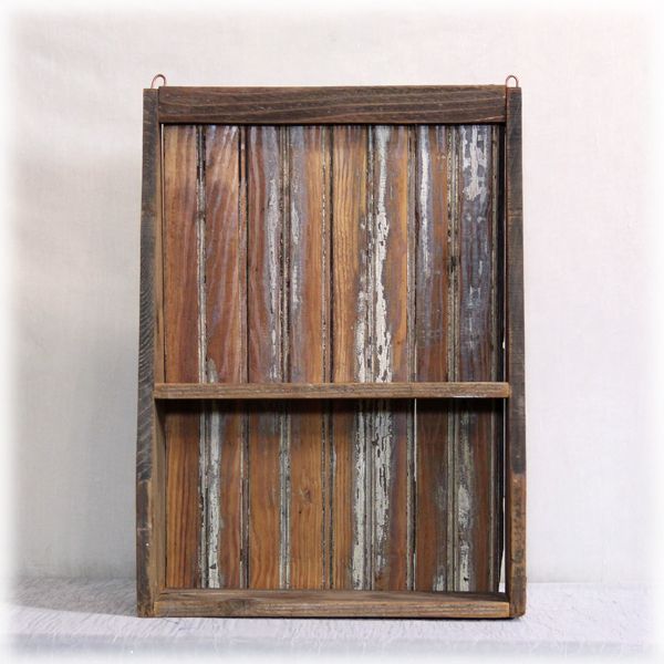 AF024 Wainscot Shelf