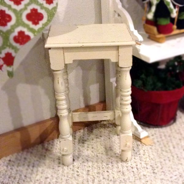 AF094P Table Ivory SM