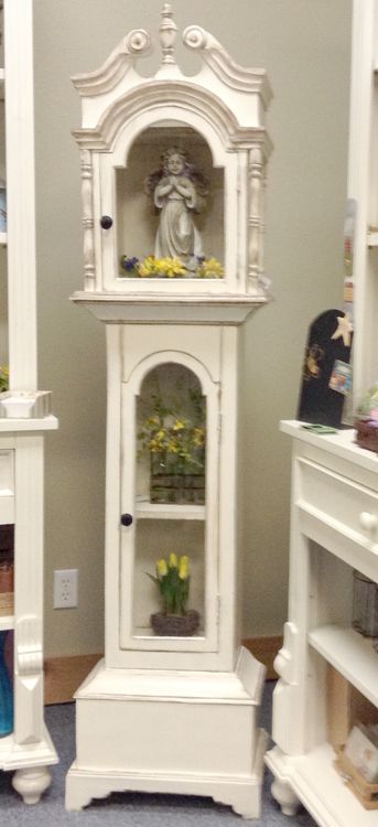 AF119 Clock Cabinet