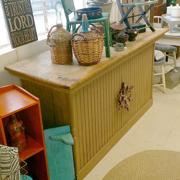 AF120 Wainscot Cabinet