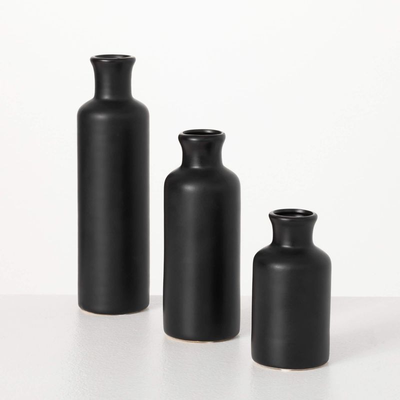 G2282 Matte Black Vase
