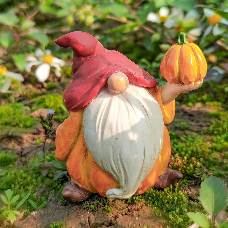 MN105 Gnome Pumpkin Mini